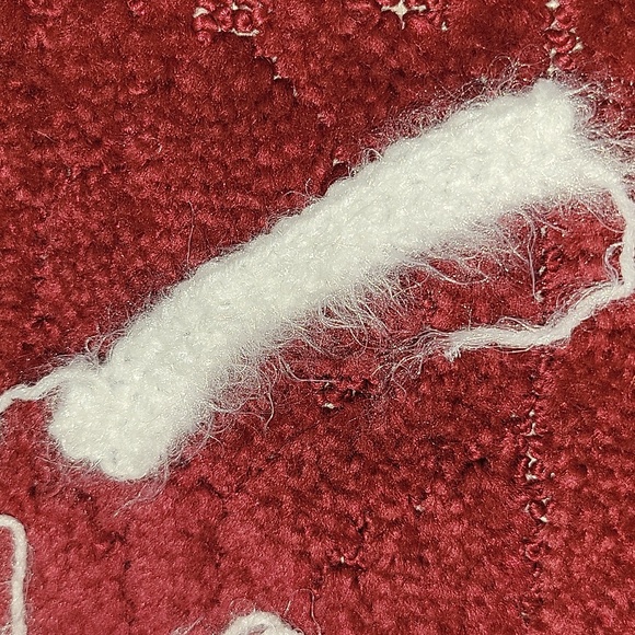 Baby Bee Baby Lou Lou Net Wt 3.5 Oz, 259 Yards Skeins 2 White 5 Hugs&Kiss - Picture 10 of 16